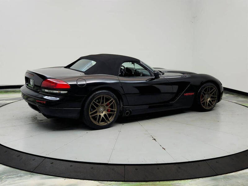 2005 Dodge Viper SRT-10