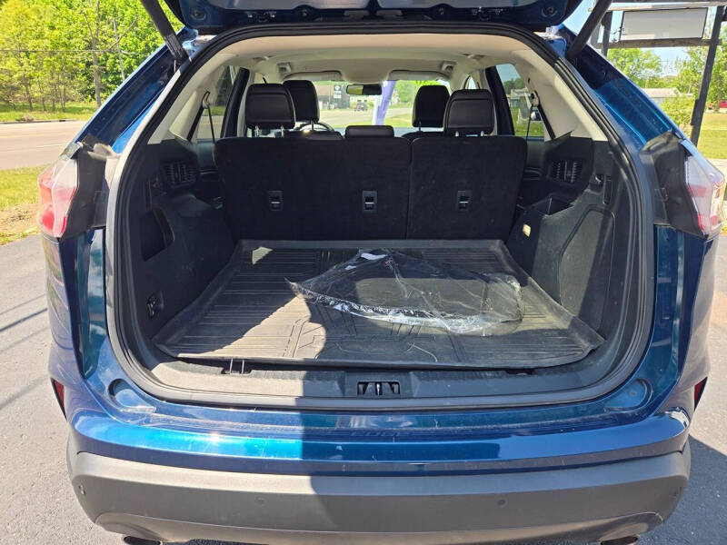 2020 Ford Edge Titanium