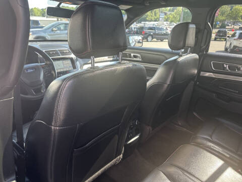 2017 Ford Explorer Sport