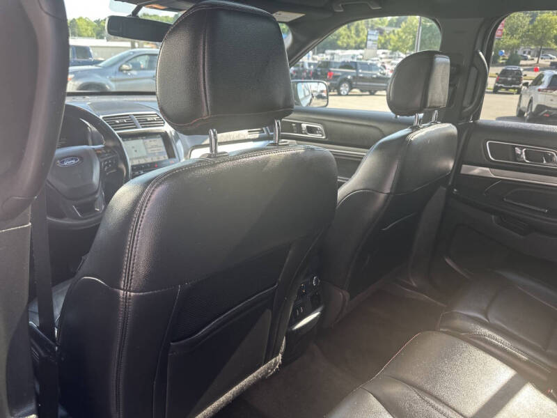 2017 Ford Explorer Sport