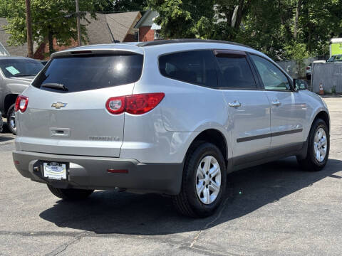 2010 Chevrolet Traverse LS