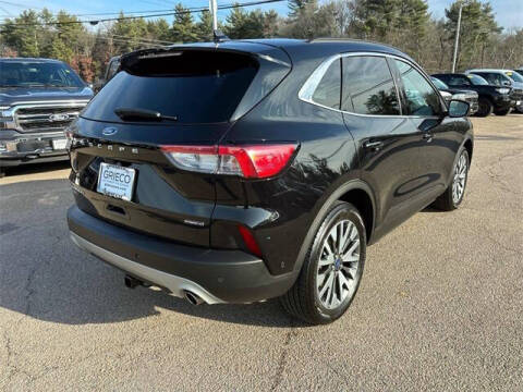 2020 Ford Escape Hybrid Titanium