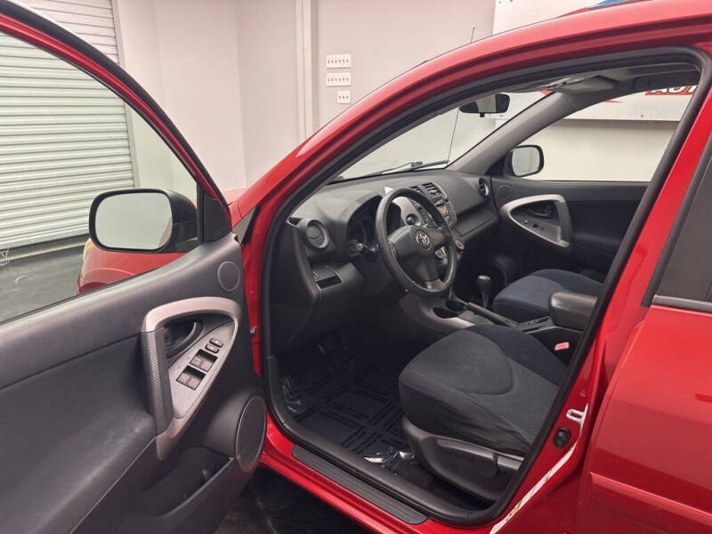 2007 Toyota RAV4 Sport