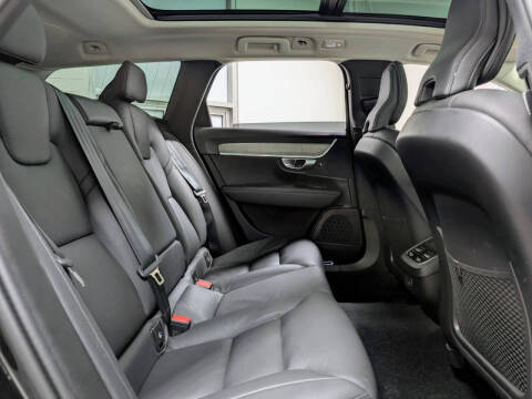 2024 Volvo V90 Cross Country B6 Plus