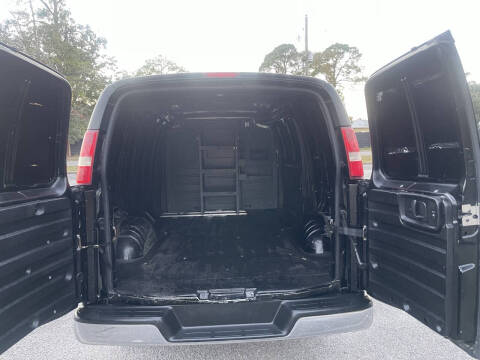 2017 Chevrolet Express 2500