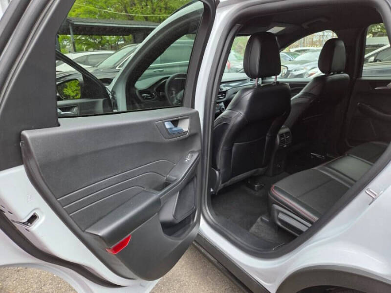2025 Ford Escape ST-Line