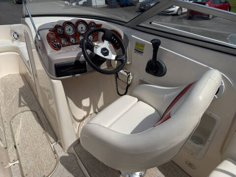 2003 Rinker 232 CAPTIVA