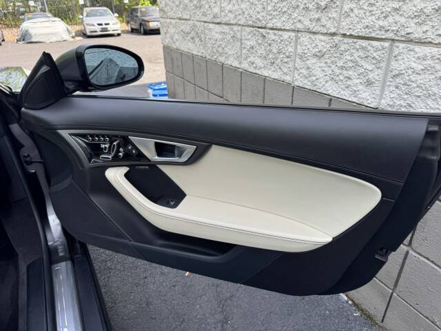 2017 Jaguar F-TYPE S
