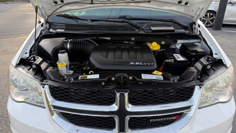 2015 Dodge Grand Caravan SE