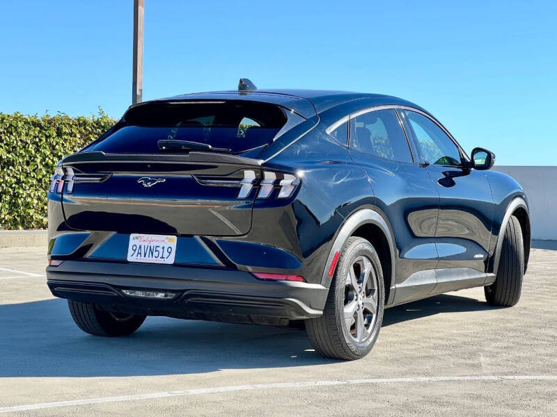 2022 Ford Mustang Mach-E Select