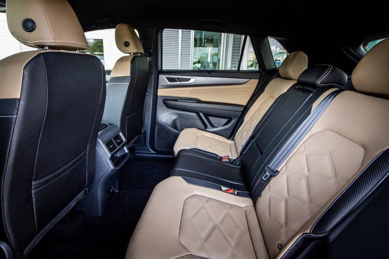 2024 Volkswagen Atlas Cross Sport SE