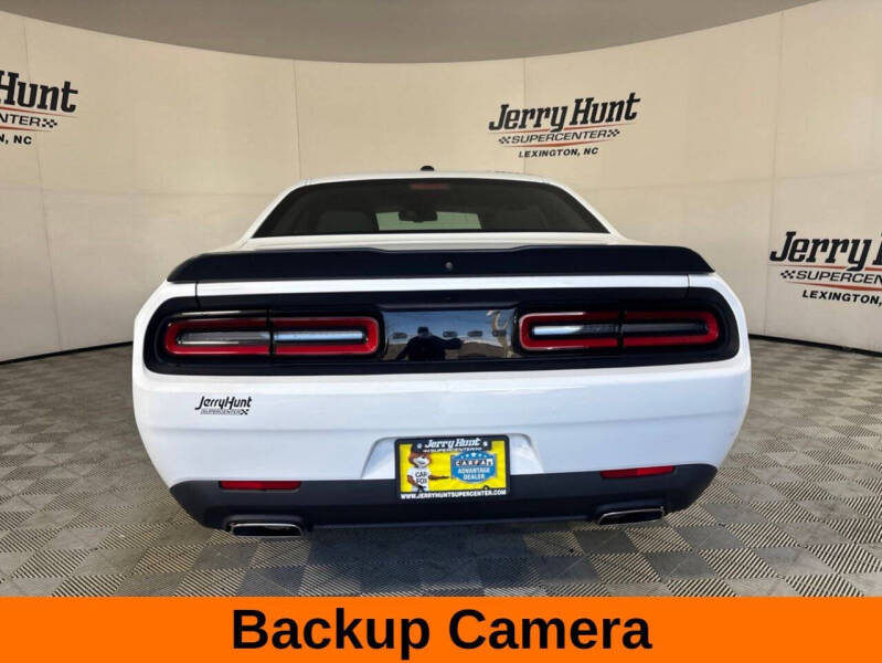 2021 Dodge Challenger SXT
