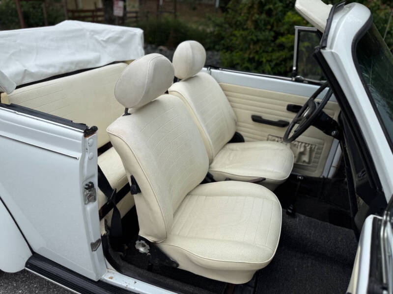 1977 Volkswagen Super Beetle