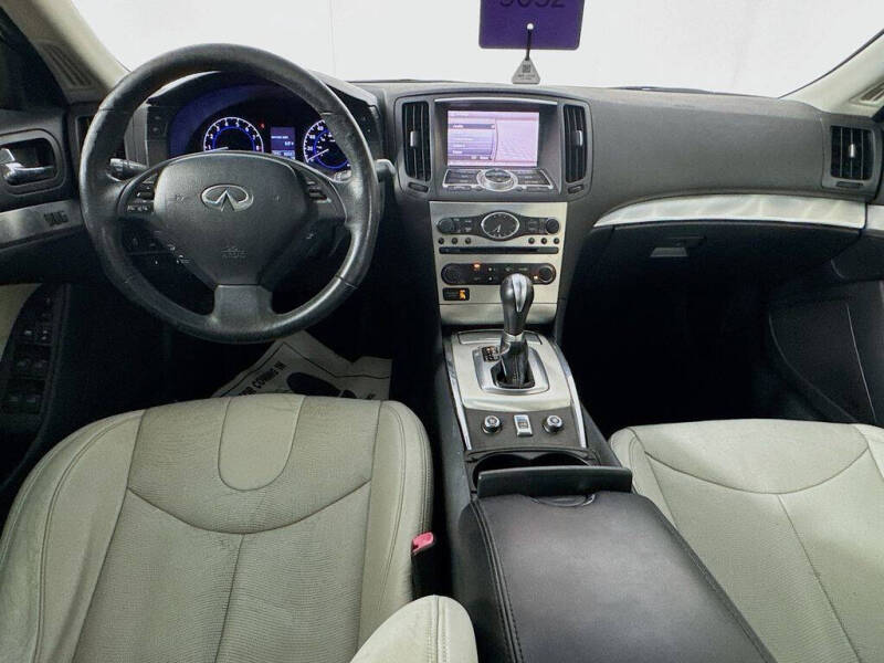 2011 Infiniti G37 Convertible