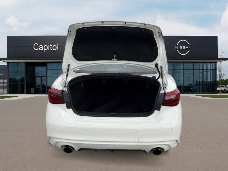 2021 Infiniti Q50 Luxe