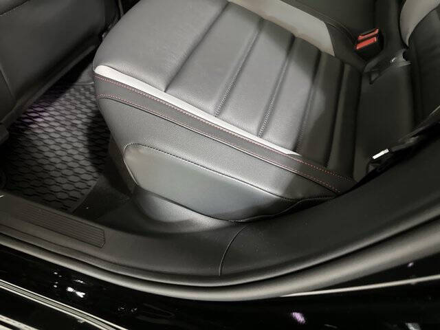 2025 Volkswagen Golf GTI SE