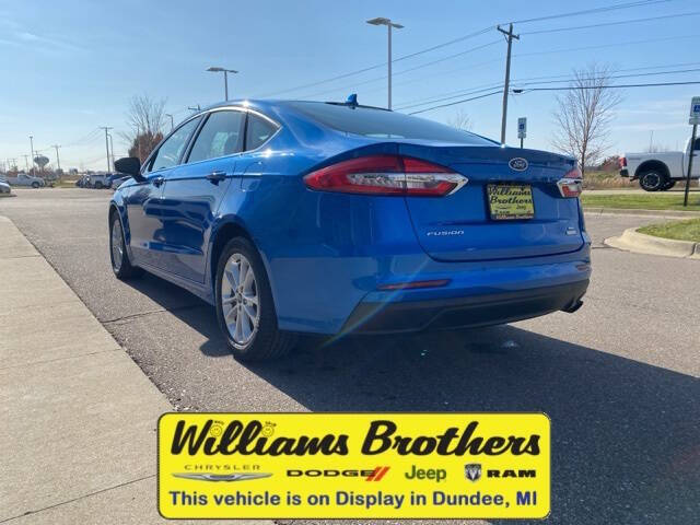 2020 Ford Fusion SE