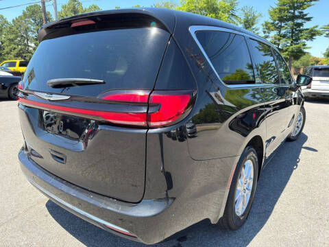 2024 Chrysler Pacifica Touring L