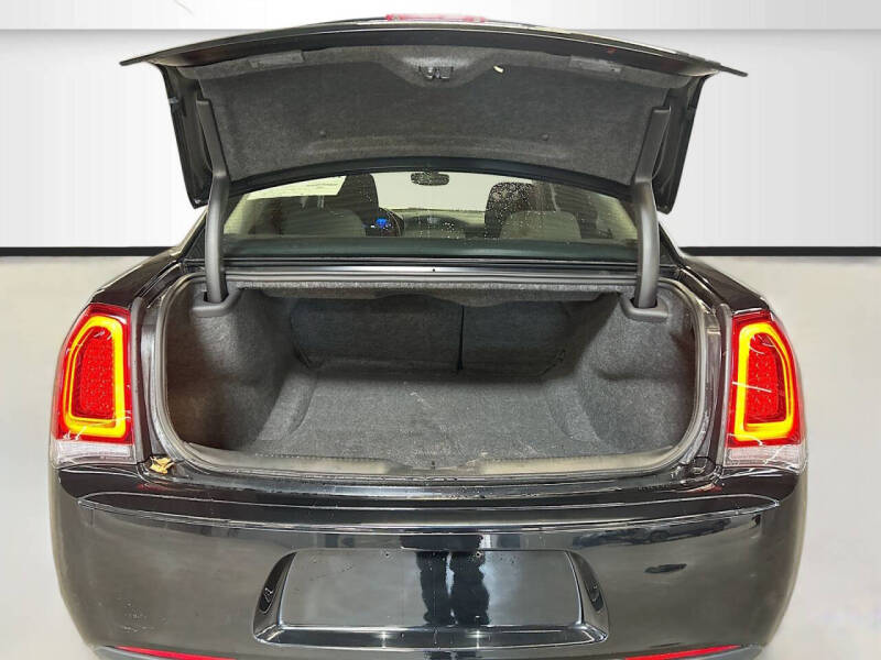 2023 Chrysler 300 Touring
