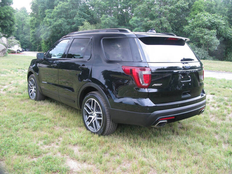 2017 Ford Explorer Sport