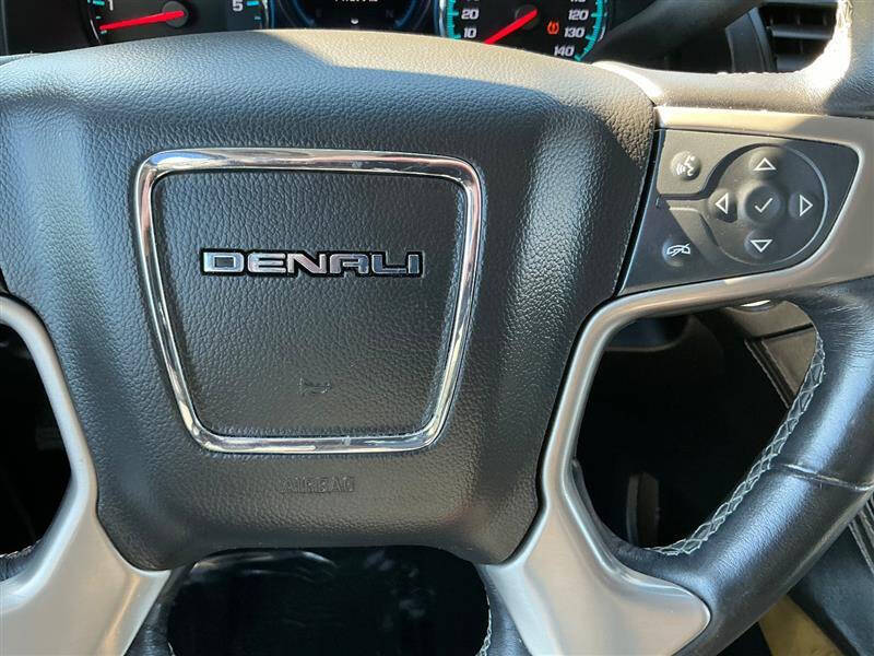 2017 GMC Yukon XL Denali