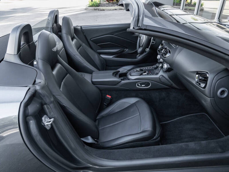 2021 Aston Martin Vantage