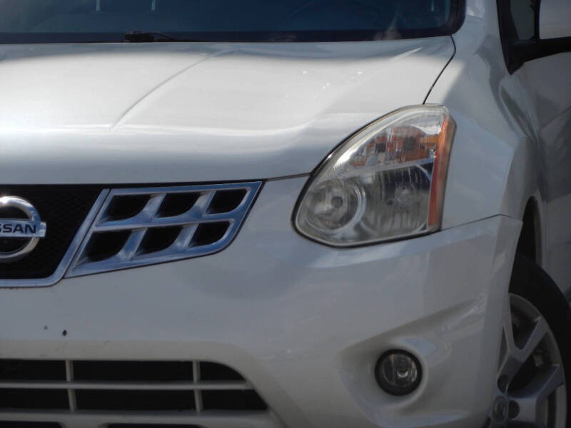 2013 Nissan Rogue SV w/SL Package