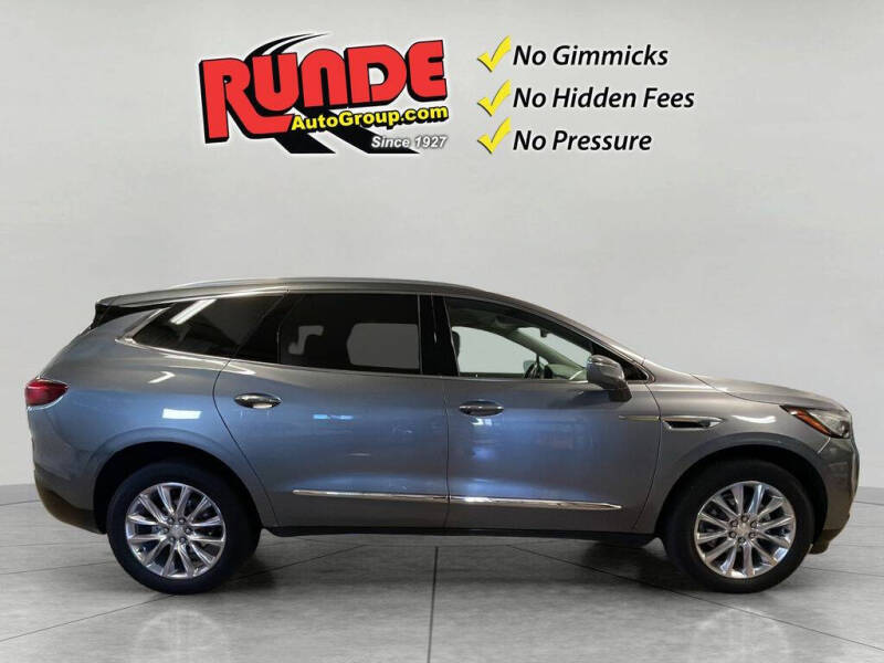 2020 Buick Enclave Essence