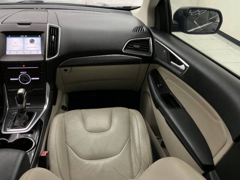 2016 Ford Edge Titanium