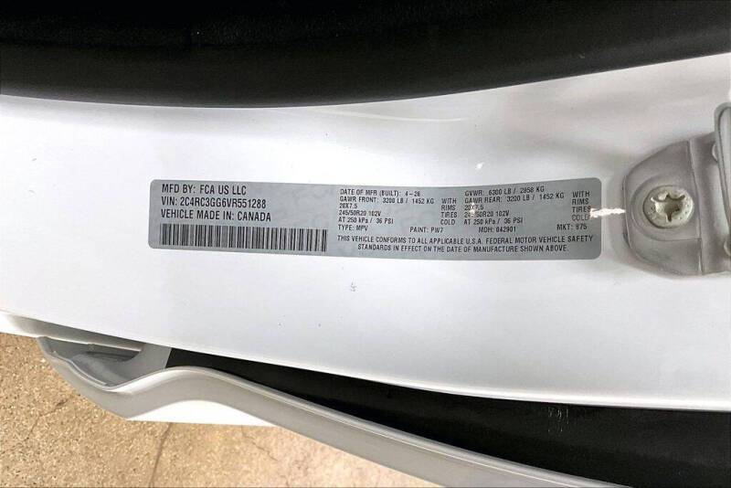 2027 Chrysler Pacifica Limited