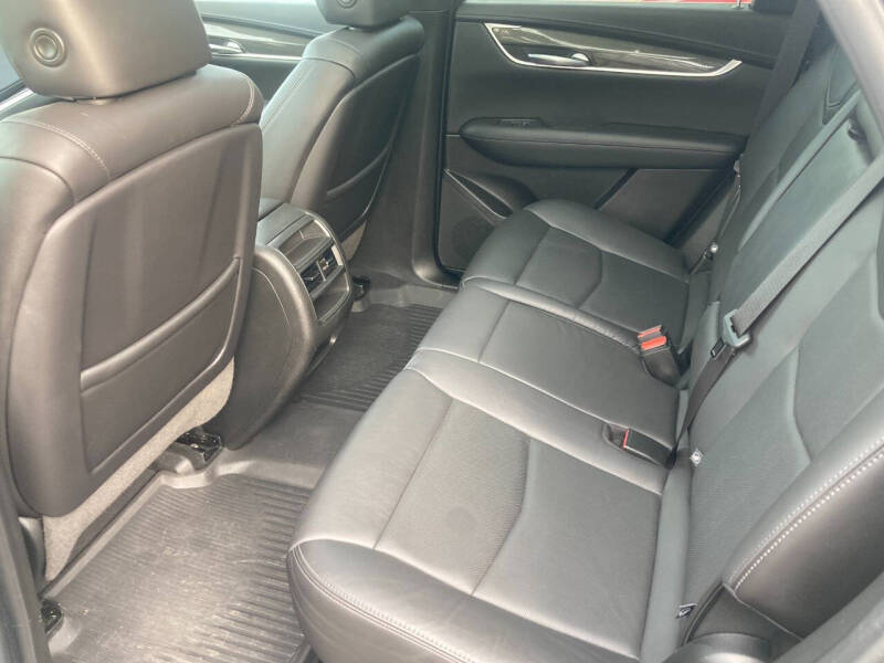 2020 Cadillac XT5 Sport