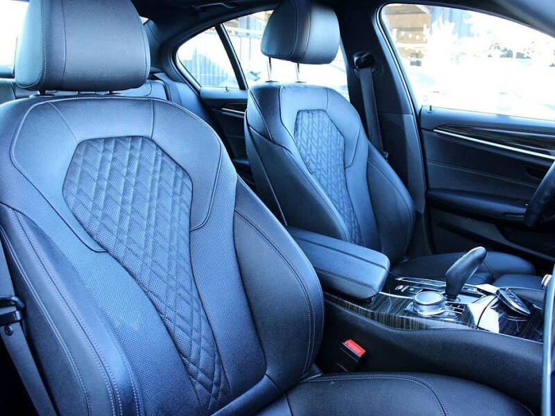 2022 BMW 5 Series 530i