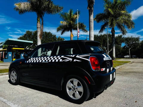 2015 MINI Hardtop 2 Door Cooper