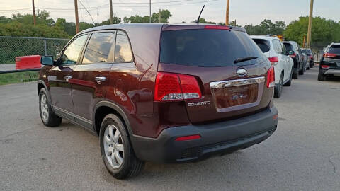 2013 Kia Sorento LX