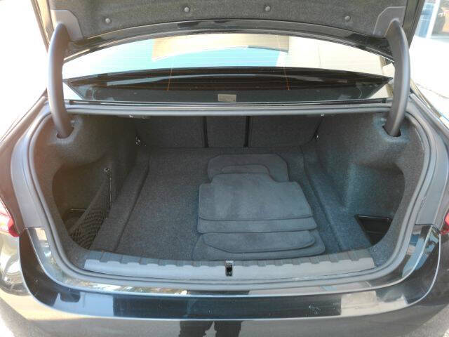 2024 BMW 3 Series 330i