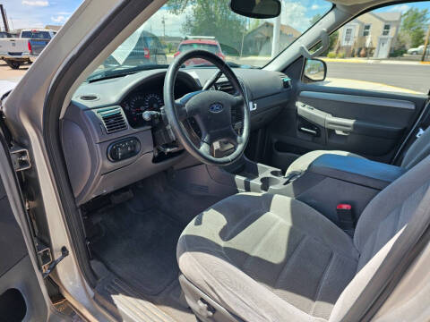 2004 Ford Explorer XLT