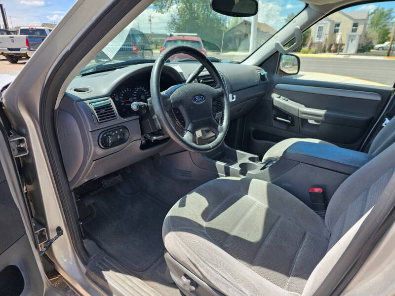 2004 Ford Explorer XLT