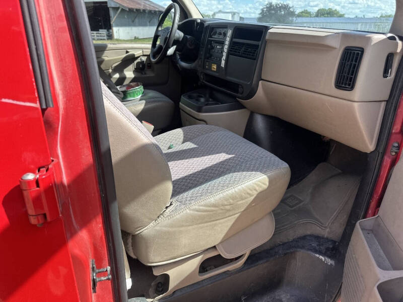2003 Chevrolet Express 2500 LS