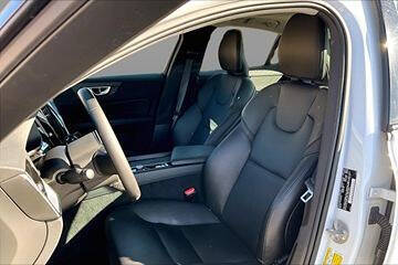 2024 Volvo S60 B5 Core Dark Theme