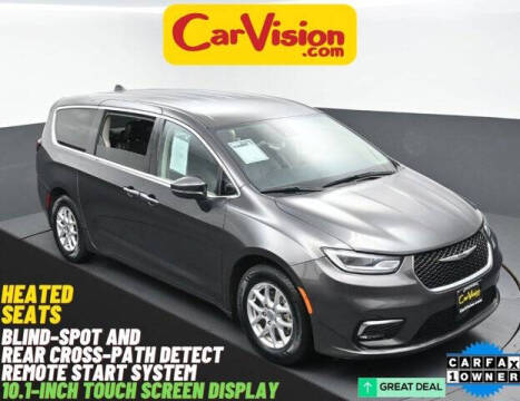 2023 Chrysler Pacifica Touring L