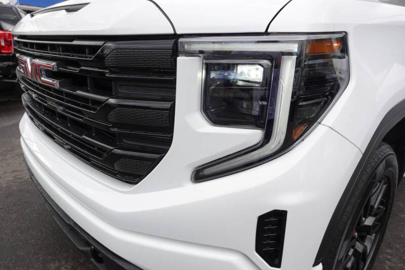2023 GMC Sierra 1500 Elevation Standard
