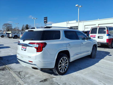 2023 GMC Acadia Denali