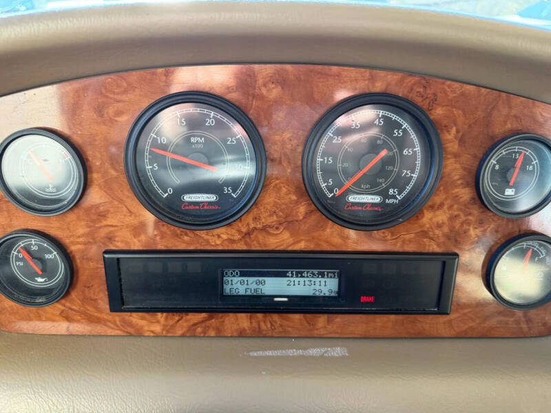 2012 Freightliner XCS Chassis