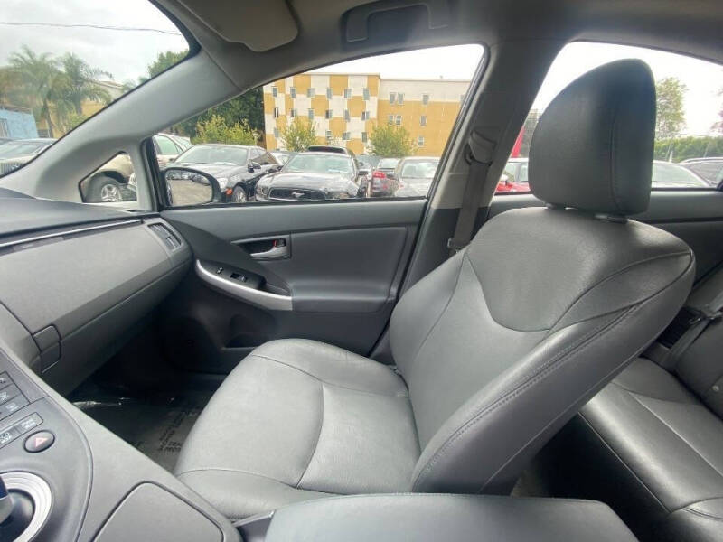 2010 Toyota Prius IV