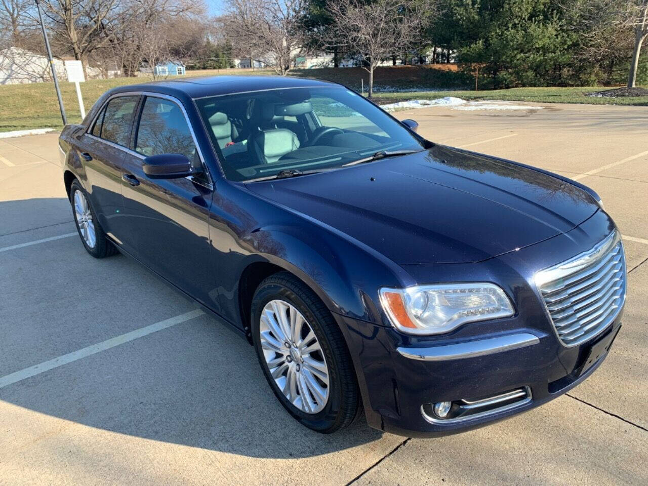 2014 Chrysler 300 for sale at Car Connection in Painesville, OH