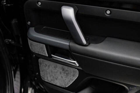 2024 Land Rover Defender 130 P400 X-Dynamic SE