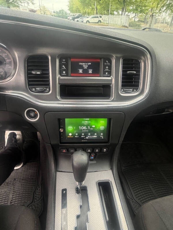 2014 Dodge Charger SE