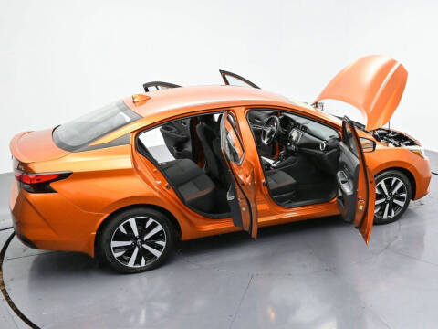 2021 Nissan Versa SR