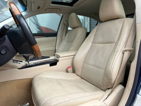 2014 Lexus ES 300h