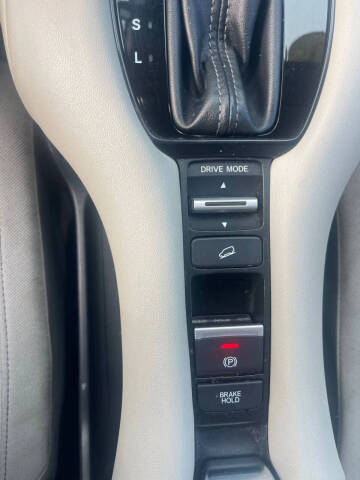 2023 Honda HR-V LX